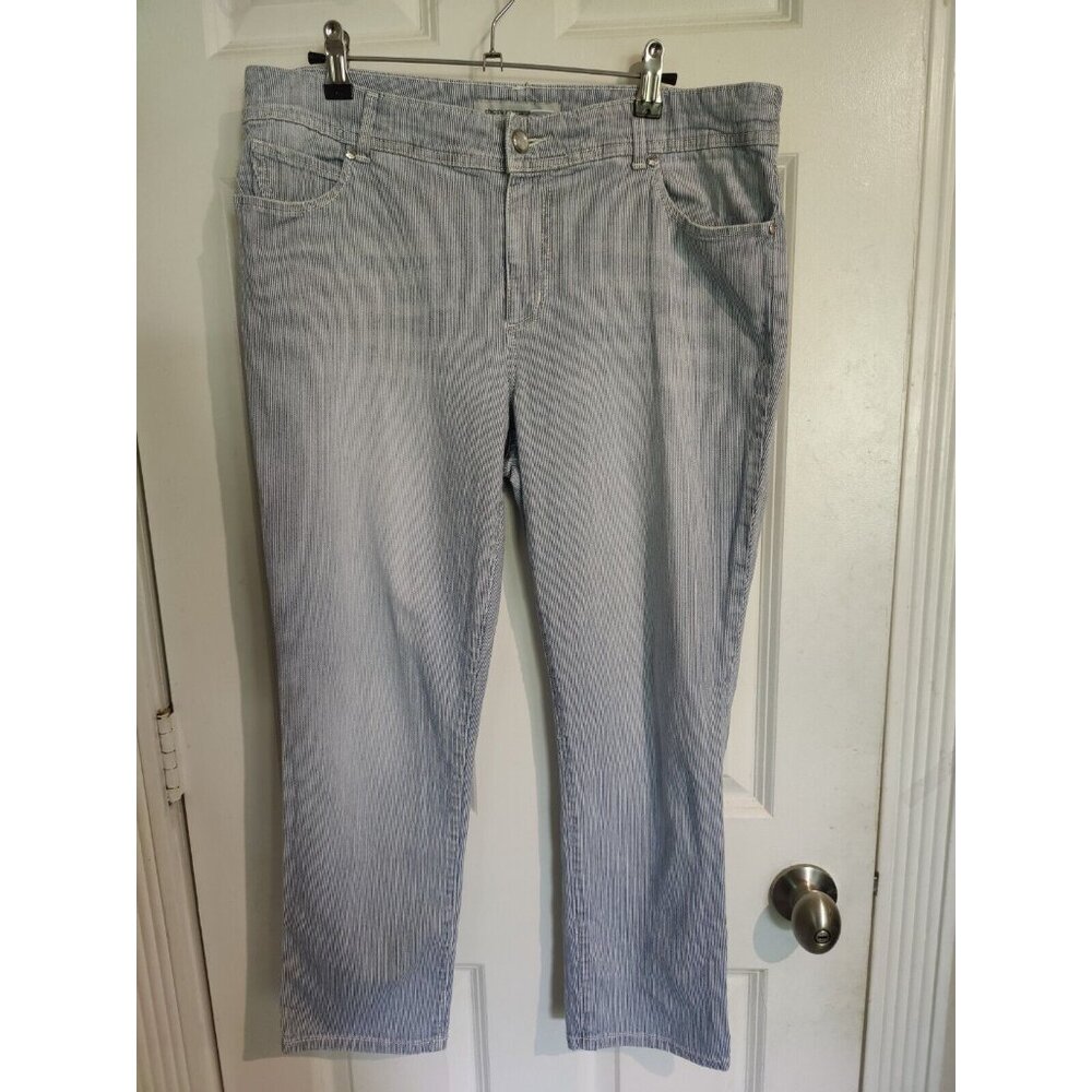 Chico's Platinum Denim Blue Striped Rhinestone-Studded Crop Jeans 1.5 (35x25)